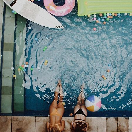 Canggu Surf Hostel Экстерьер фото