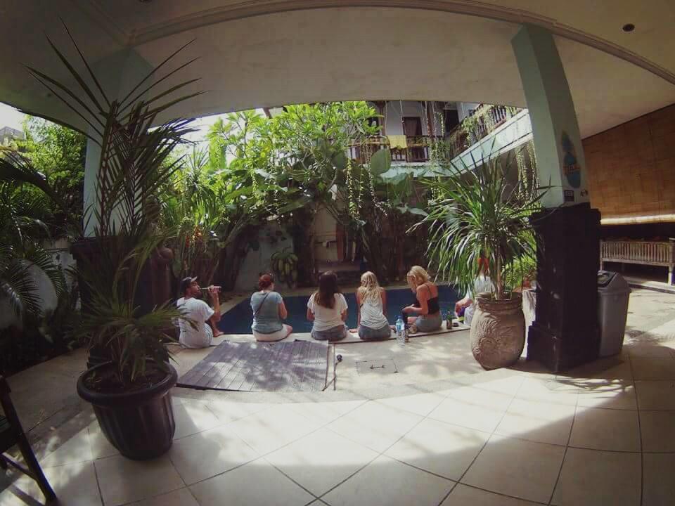 Canggu Surf Hostel Экстерьер фото