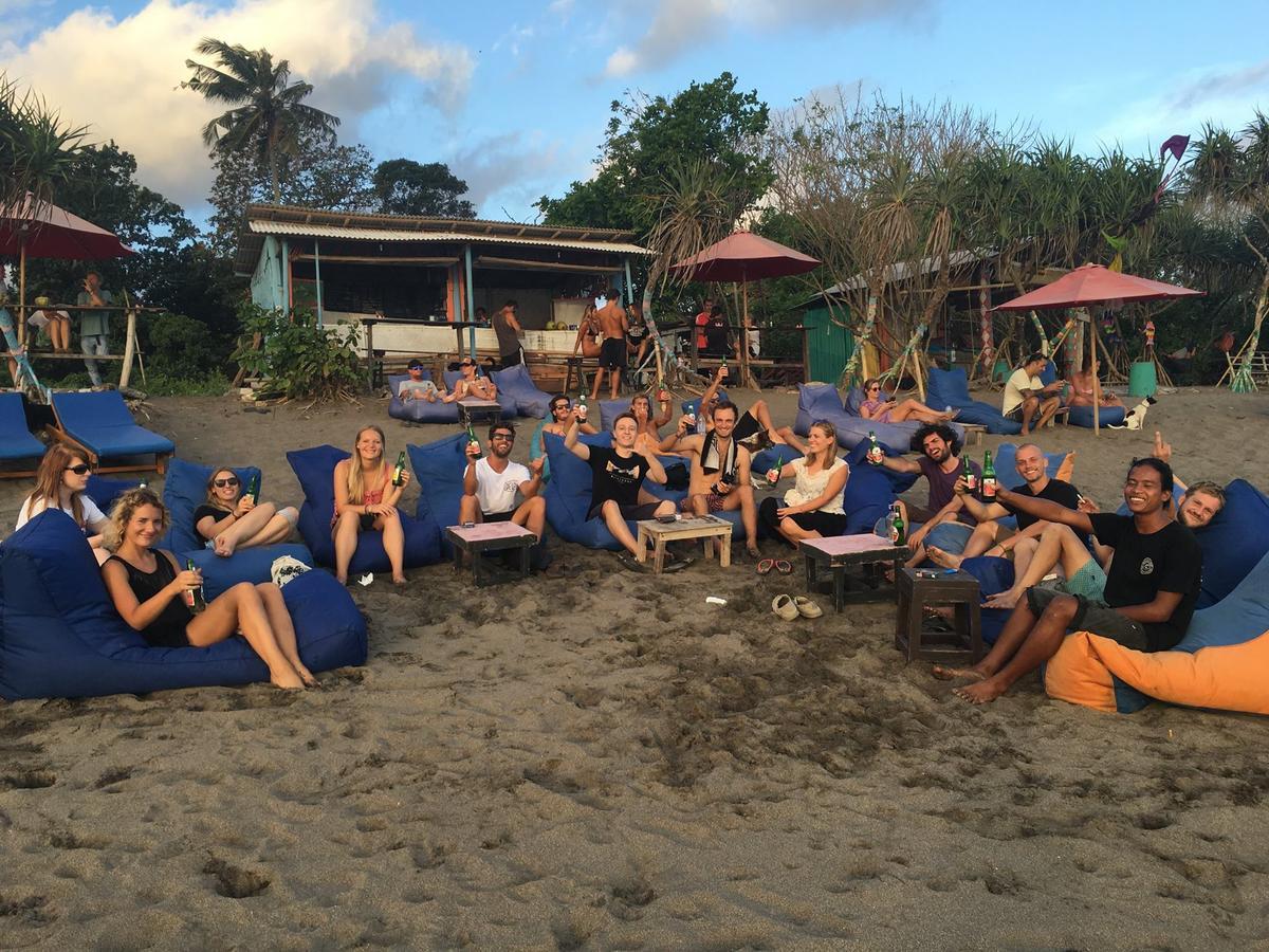 Canggu Surf Hostel Экстерьер фото