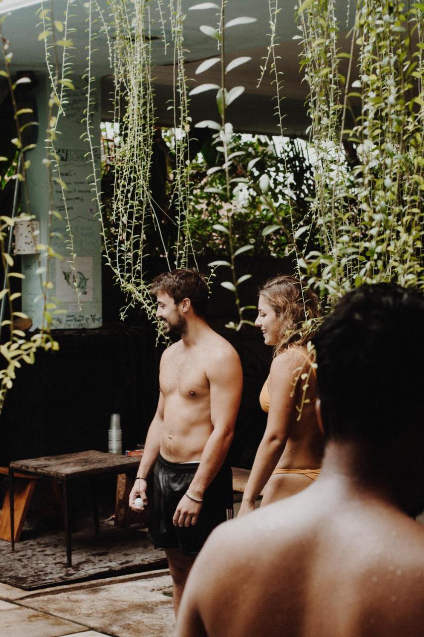Canggu Surf Hostel Экстерьер фото